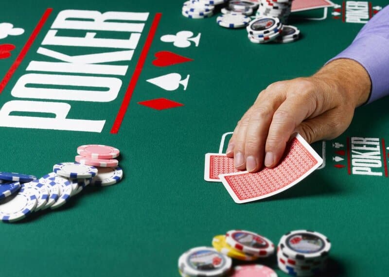 Xác suất Poker: Tìm hiểu cách tính Tỷ lệ và Tỷ lệ Poker